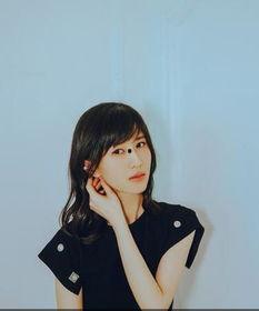 娱乐吃瓜酱娜娜摆摊日记原视频,揭秘网红日常，娱乐吃瓜酱的市井生活